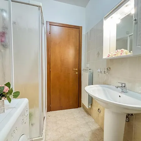 Apartment Iris 1 -