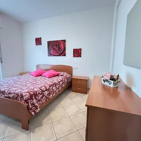 Iris 1 - Apartment *