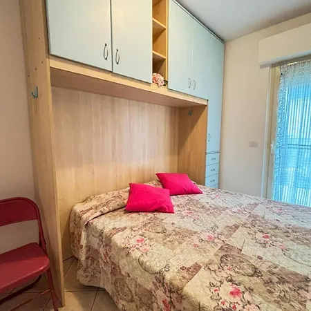Apartment Iris 1 -